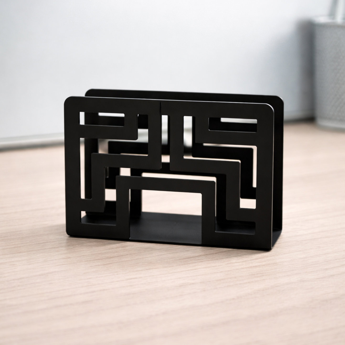 Set de Mesa Moderno en Metal Negro – Frutero, Posacalientes y Servilletero de Diseño