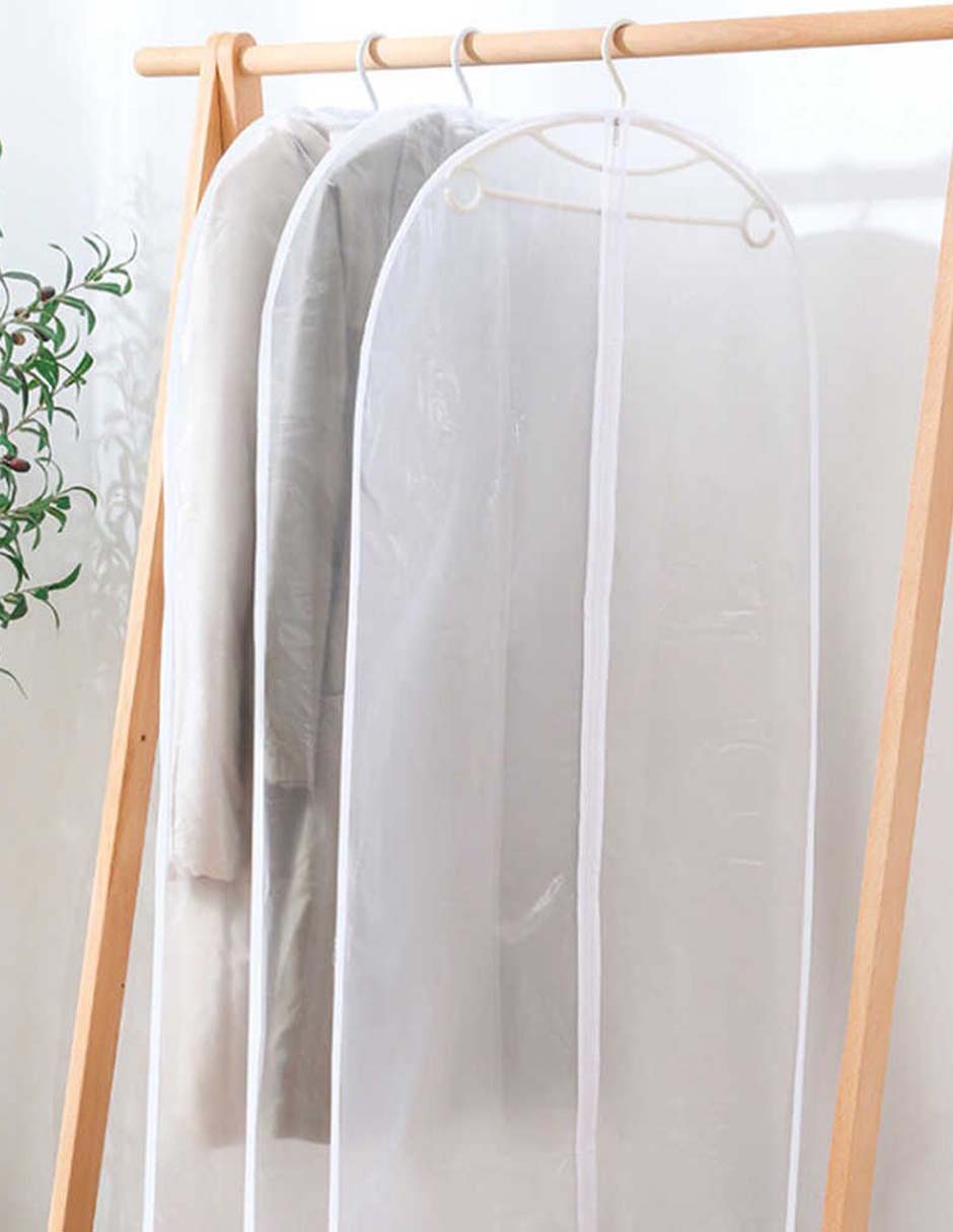 Set de 7 piezas, Cesto de bambú con tapa, 3 porta trajes, 3 cubre vestidos