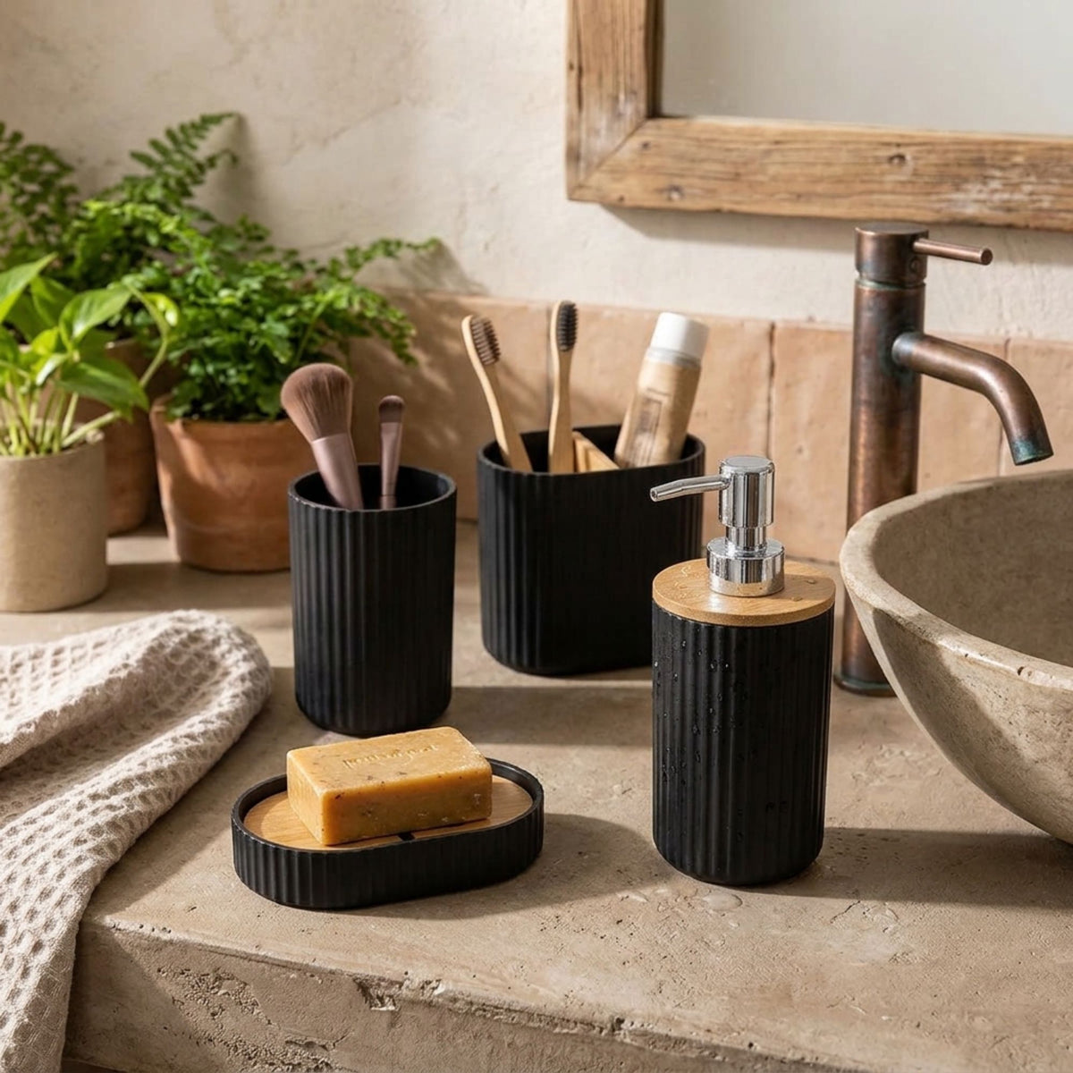 Set de Accesorios para Baño de 4 Piezas en Plástico Neolith con Bambú