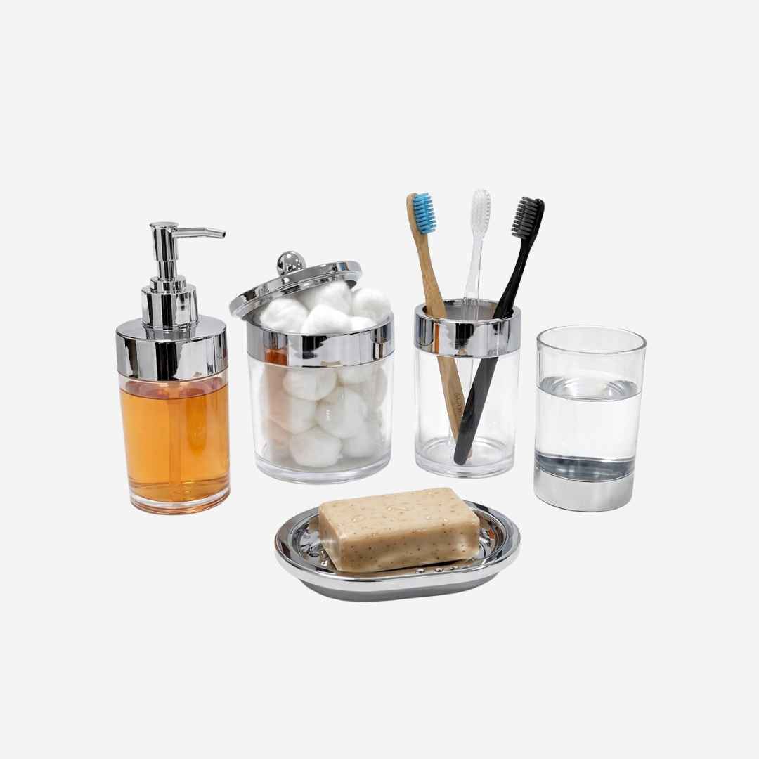 Set de Accesorios para Baño de 5 Piezas en Acrílico Transparente con Acabado Cromado